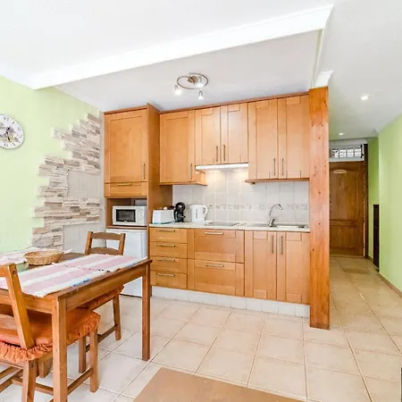 Playa Honda 1a002 Apartment
